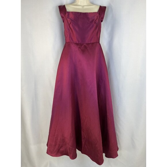 Monique Lhuillier Raspberry Romance Gown $595 - Picture 3 of 14